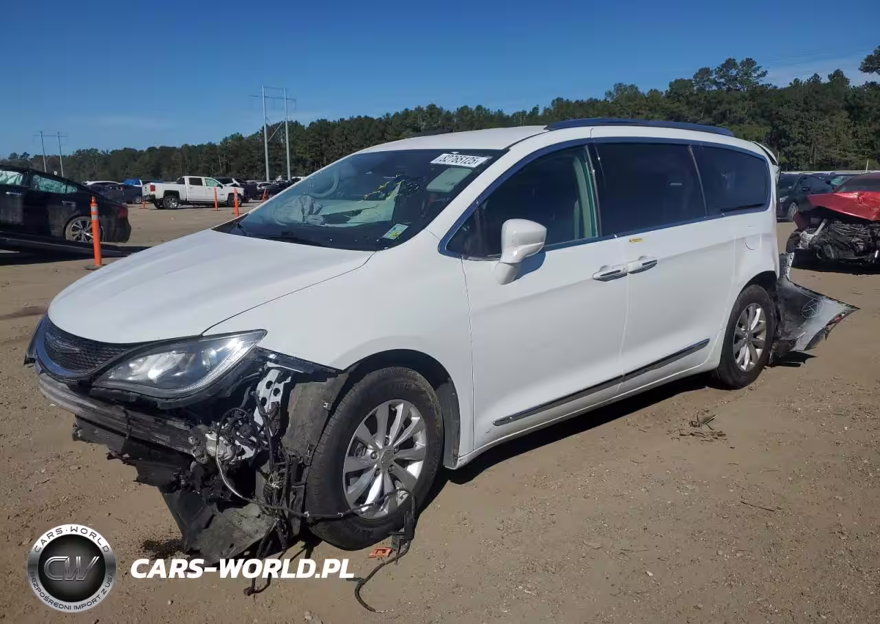 2018 Chrysler Pacifica Touring L
