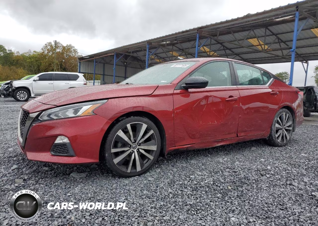 2022 Nissan Altima Sr