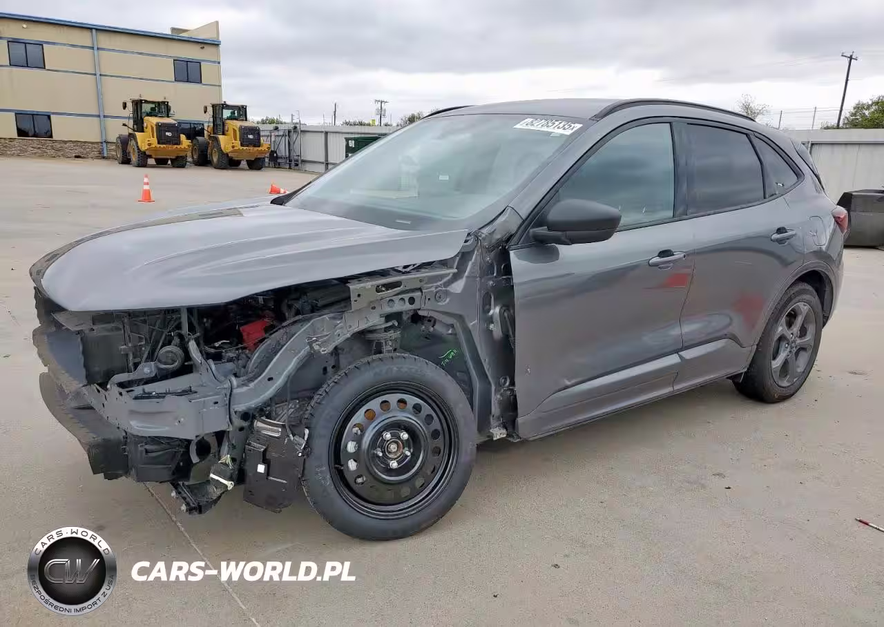 2024 Ford Escape St Line