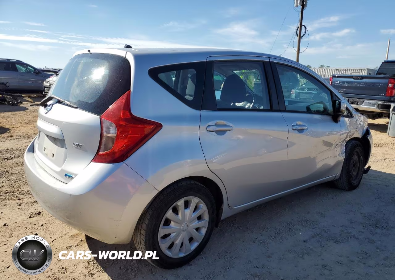 2015 Nissan Versa Note VIN:3N1CE2CP8FL394235 - 3