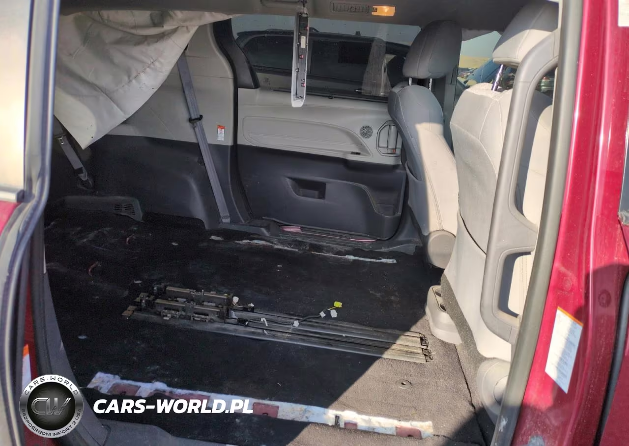2021 Toyota Sienna Le VIN:5TDKRKECXMS005383 - 10