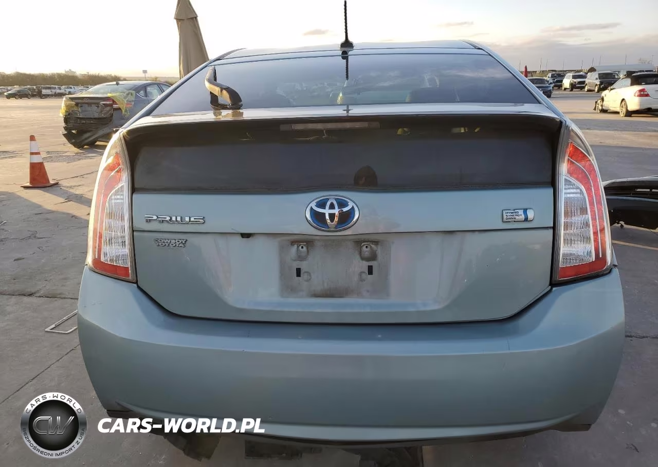 2014 Toyota Prius Three VIN:JTDKN3DU7E1751350 - 6