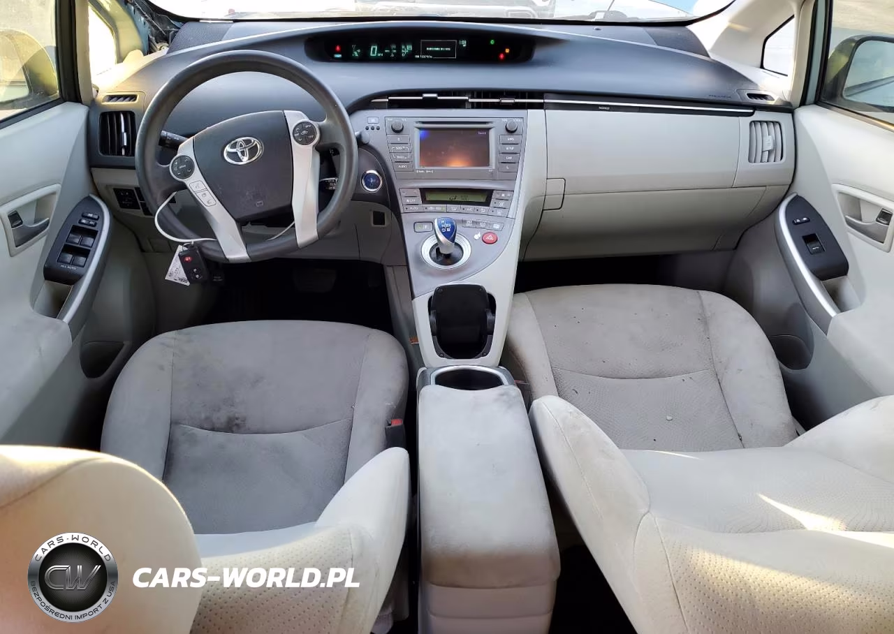 2014 Toyota Prius Three VIN:JTDKN3DU7E1751350 - 8