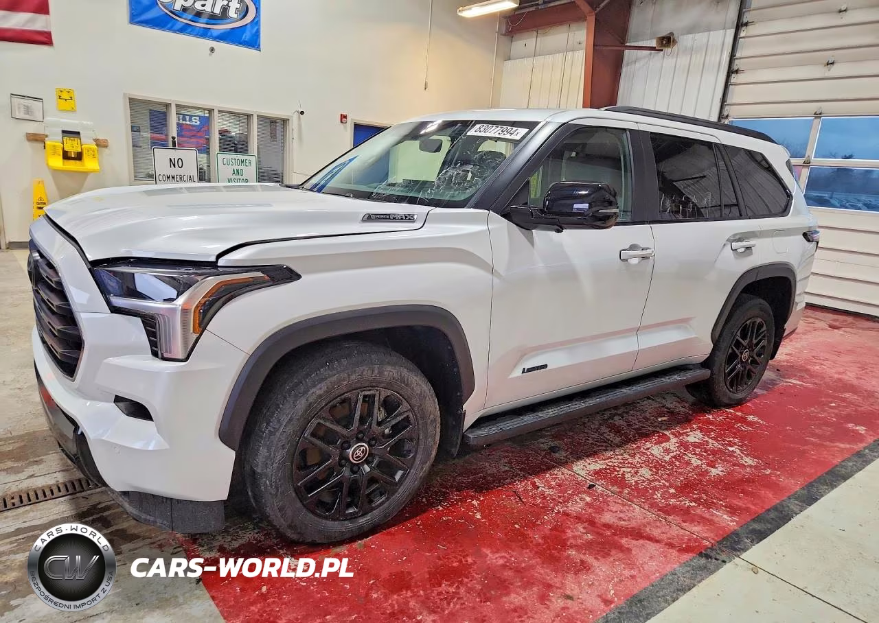 2024 Toyota Sequoia Sr5 – zdjęcie 1 z 13