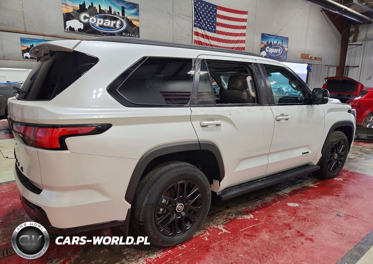 2024 Toyota Sequoia Sr5 VIN:7SVAAABA4RX021568 - 3