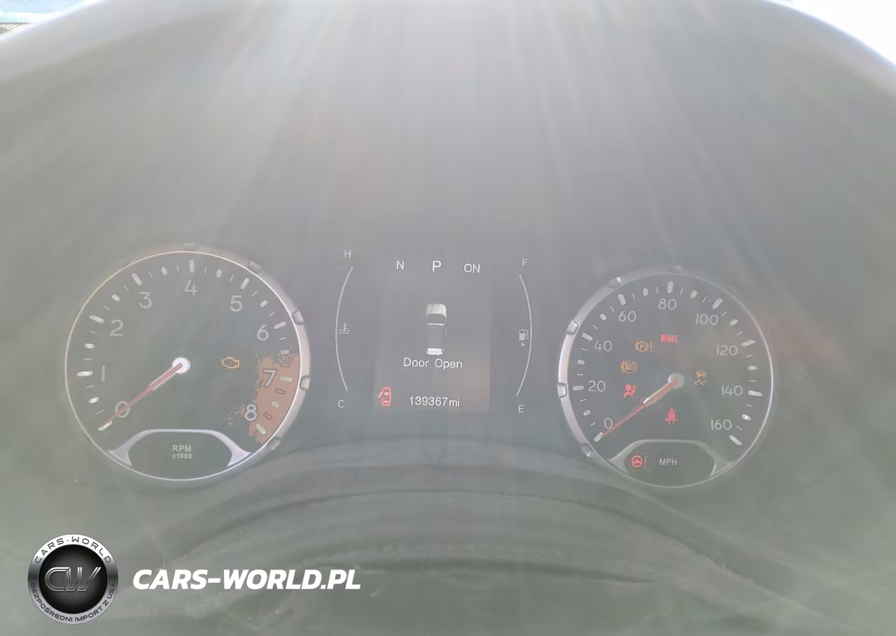 2016 Jeep Renegade Latitude VIN:ZACCJBBTXGPE28000 - 9