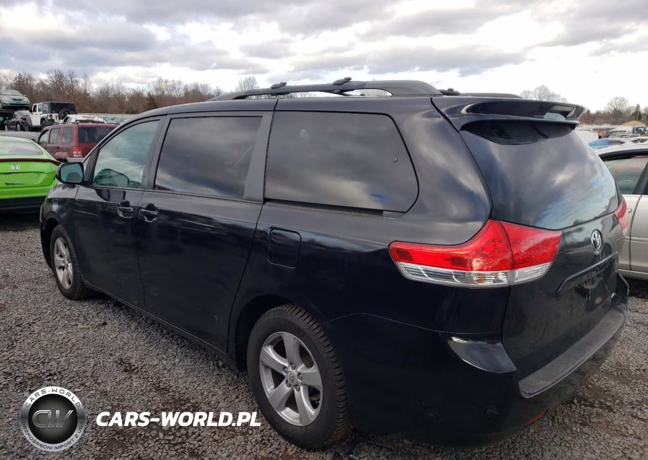 2011 Toyota Sienna Le VIN:5TDKK3DC3BS167719 - 2