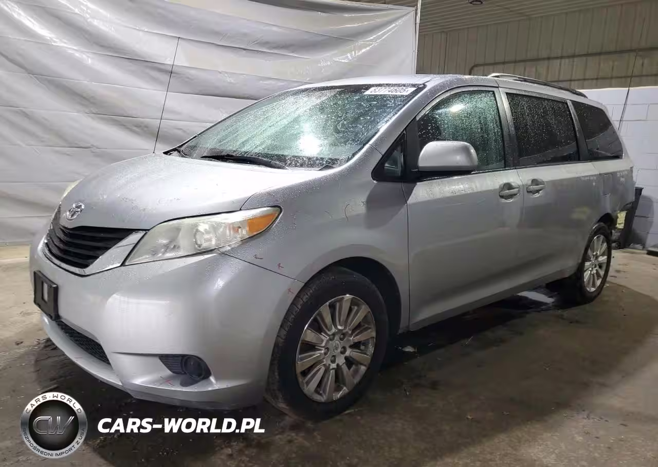 2011 Toyota Sienna Le
