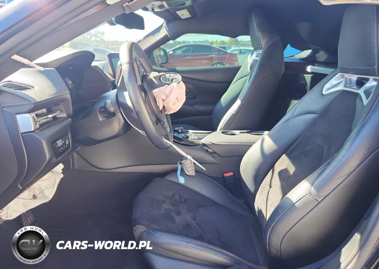 2022 Toyota Supra Base VIN:WZ1DB0C08NW048861 - 7