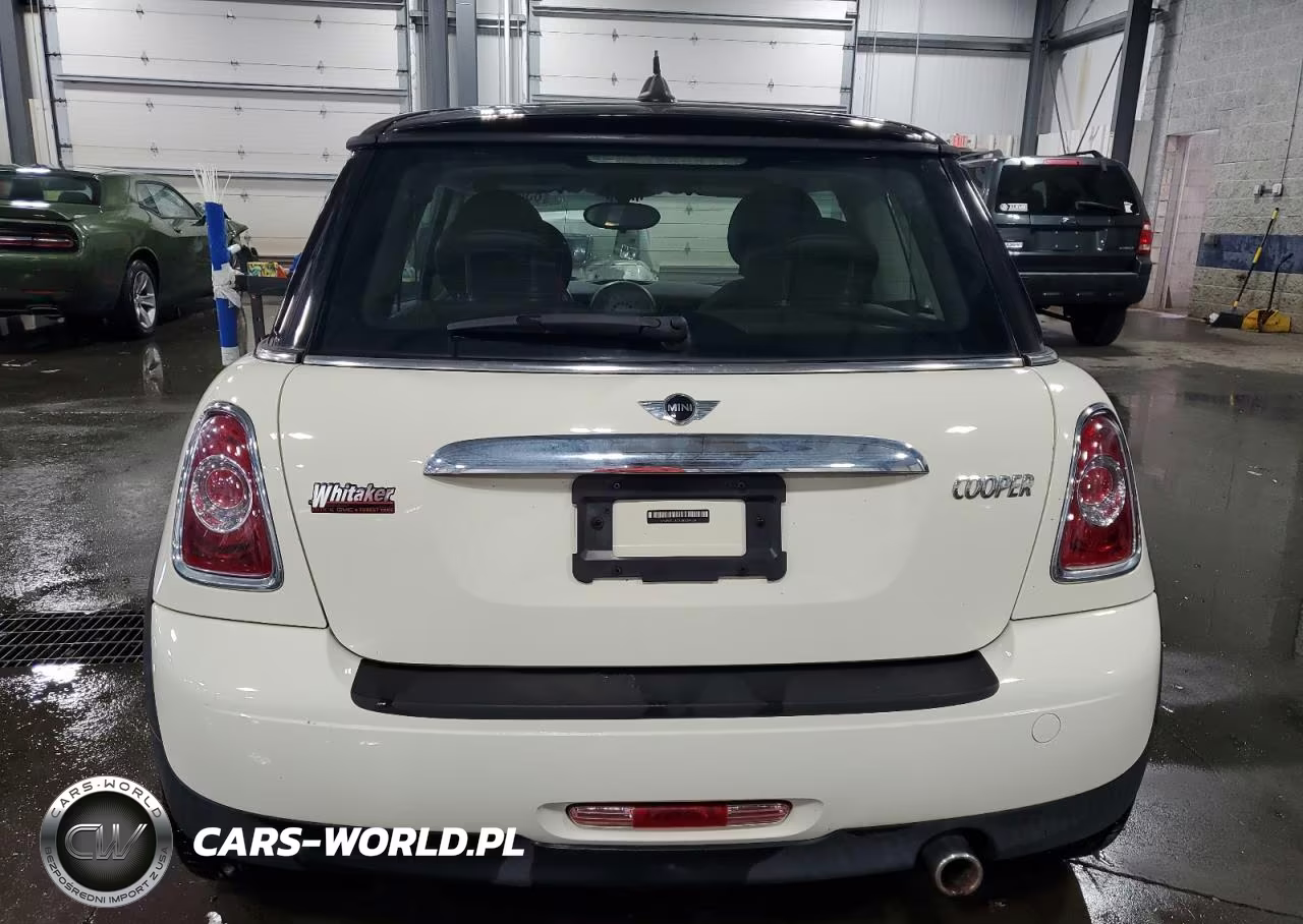 2011 Mini Cooper VIN:WMWSU3C50BT099519 - 6