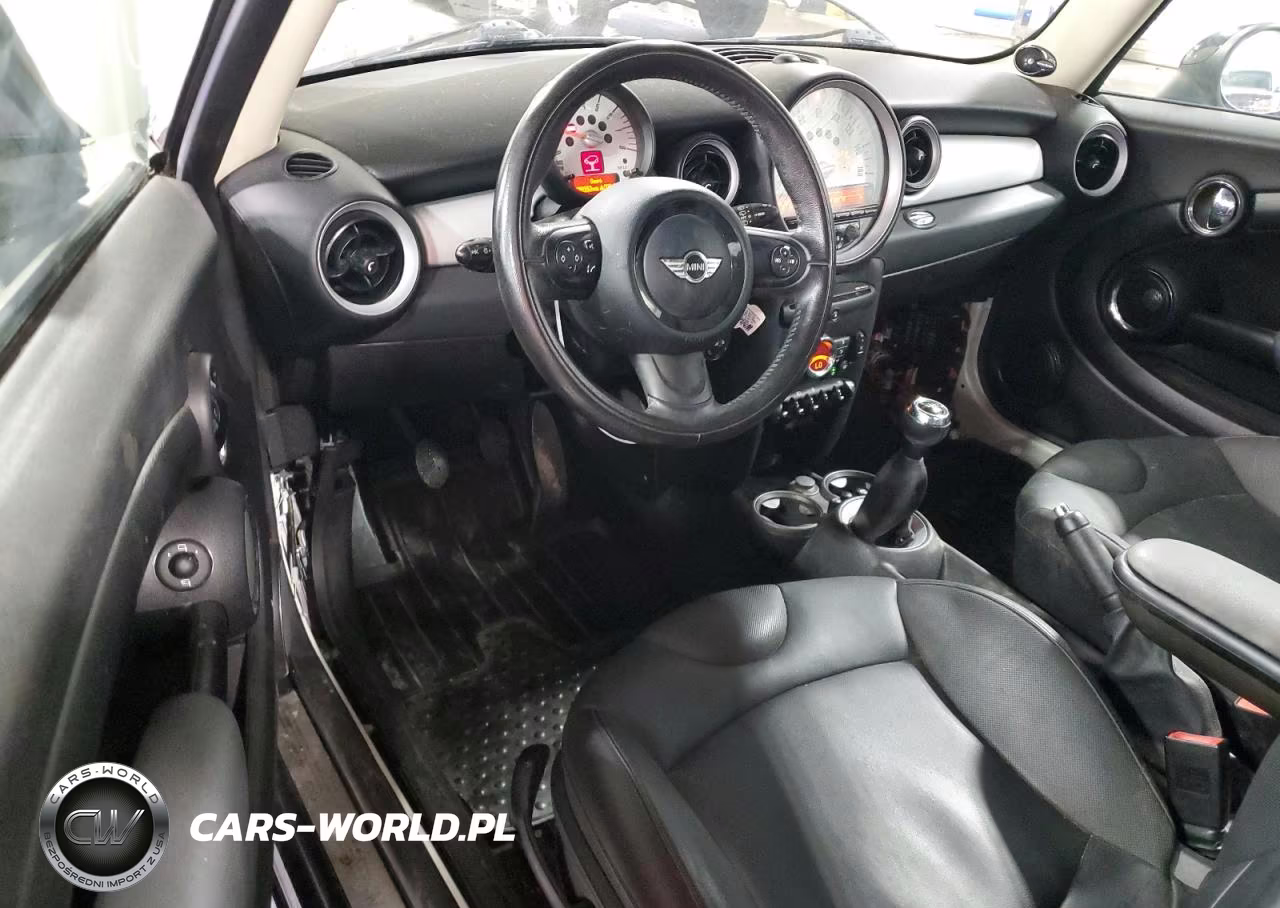 2011 Mini Cooper VIN:WMWSU3C50BT099519 - 8