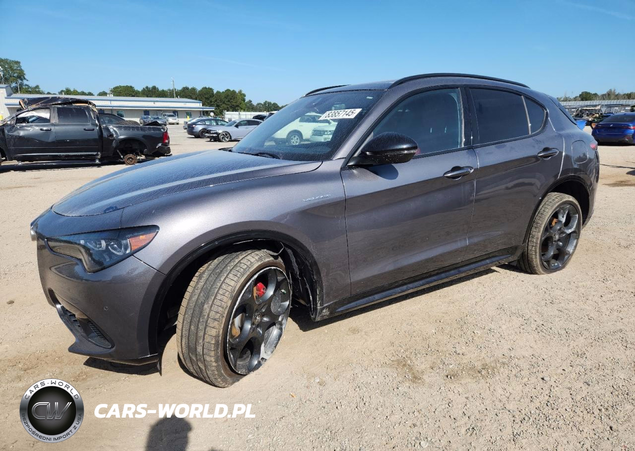 2024 Alfa Romeo Stelvio Ti