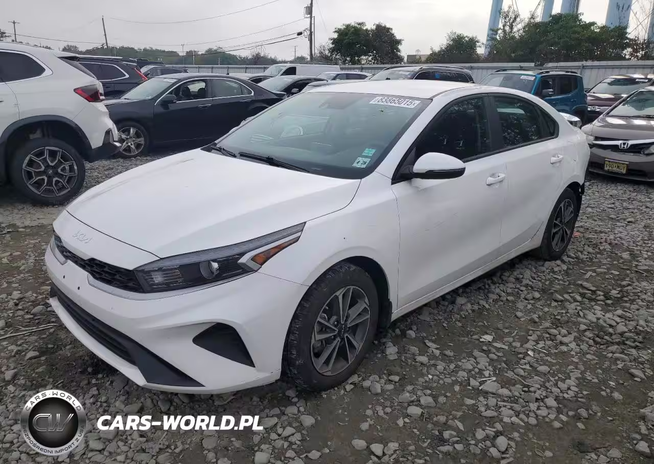 2023 Kia Forte Lx