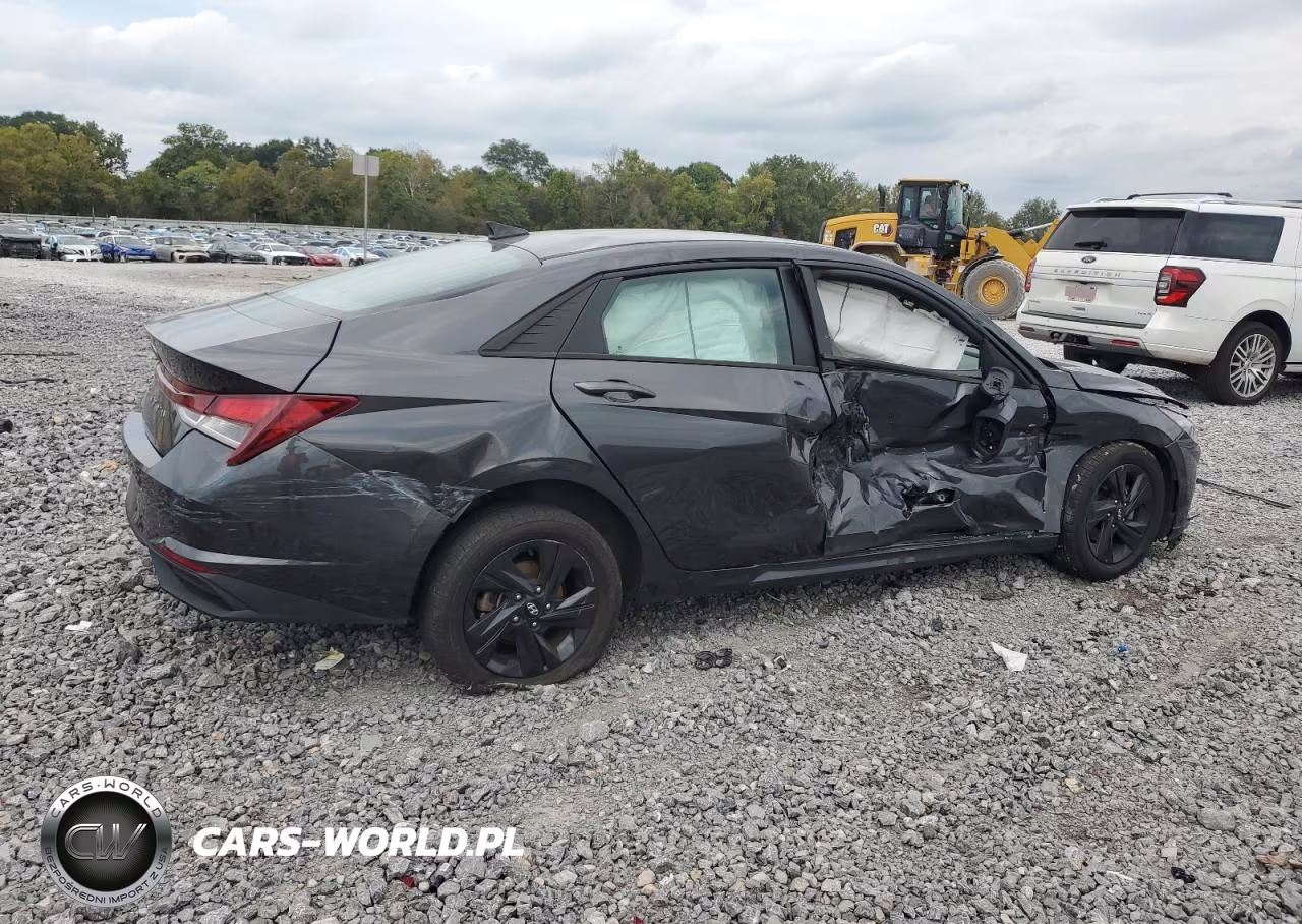 2022 Hyundai Elantra Sel VIN:5NPLM4AG3NH078741 - 3