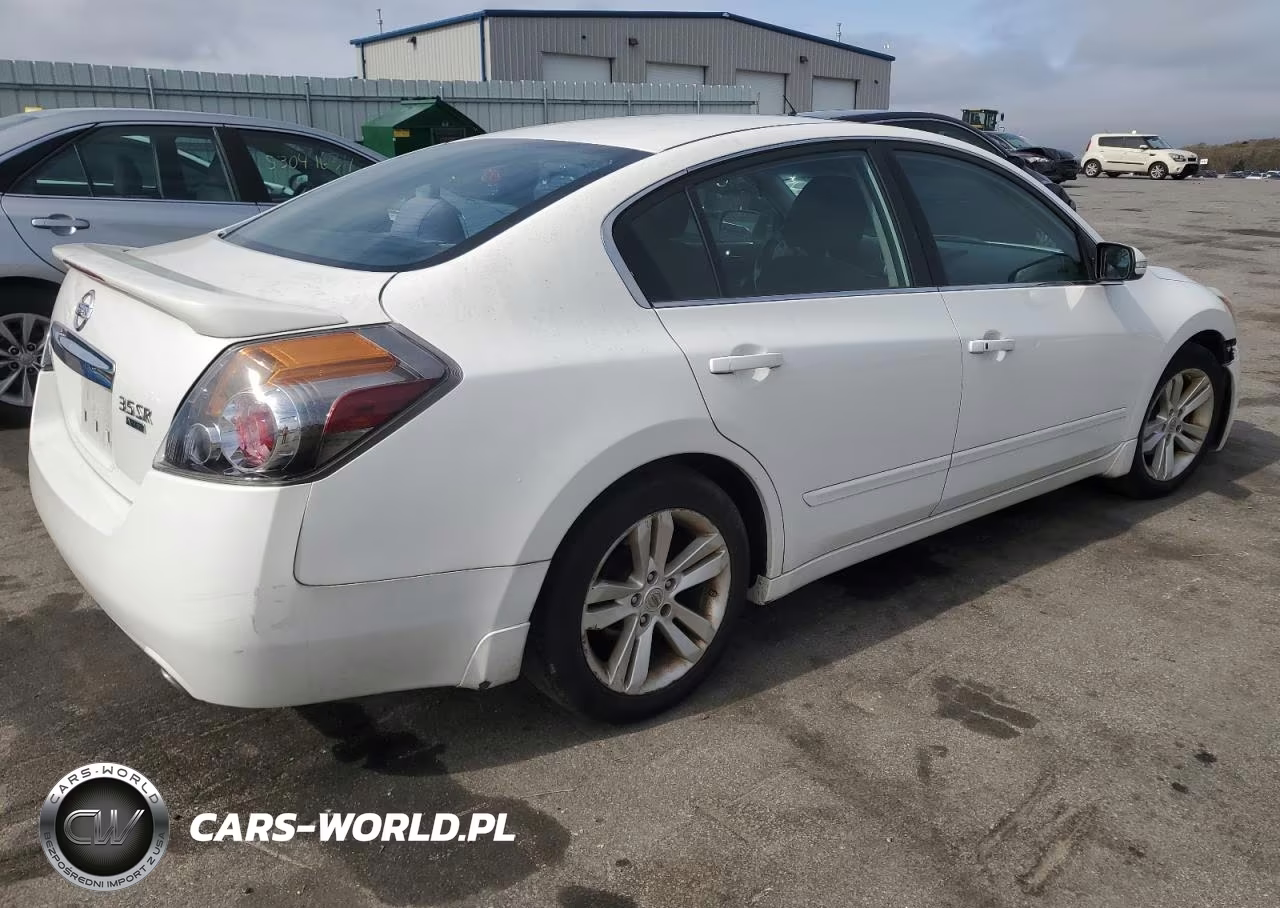 2011 Nissan Altima Sr VIN:1N4BL2AP1BN491570 - 3