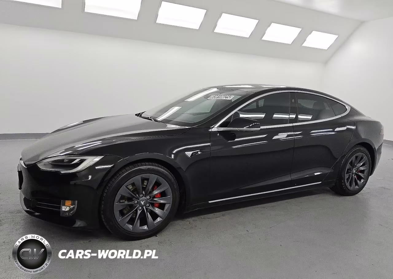 2020 Tesla Model S – zdjęcie 1 z 13