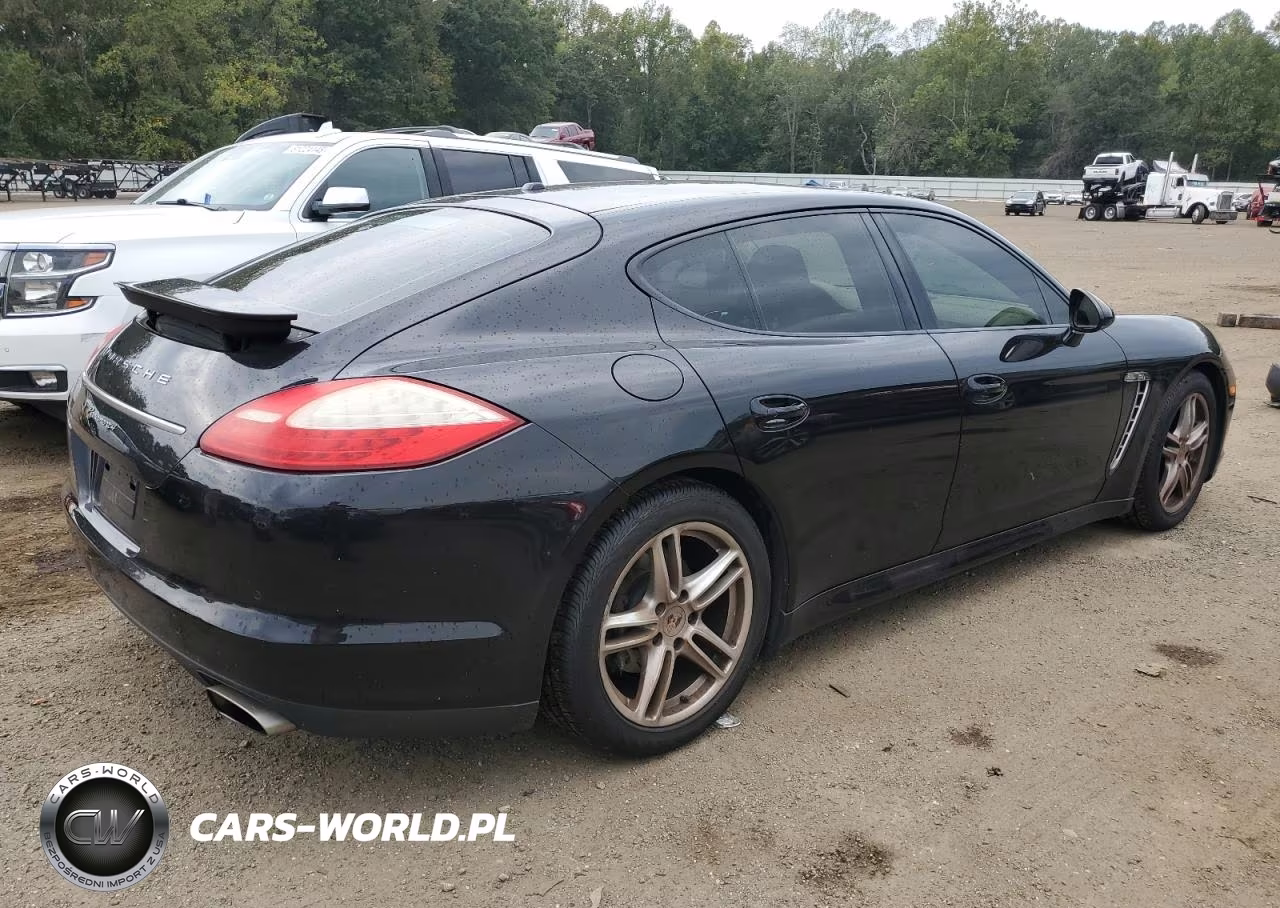 2013 Porsche Panamera 2 VIN:WP0AA2A77DL014975 - 3