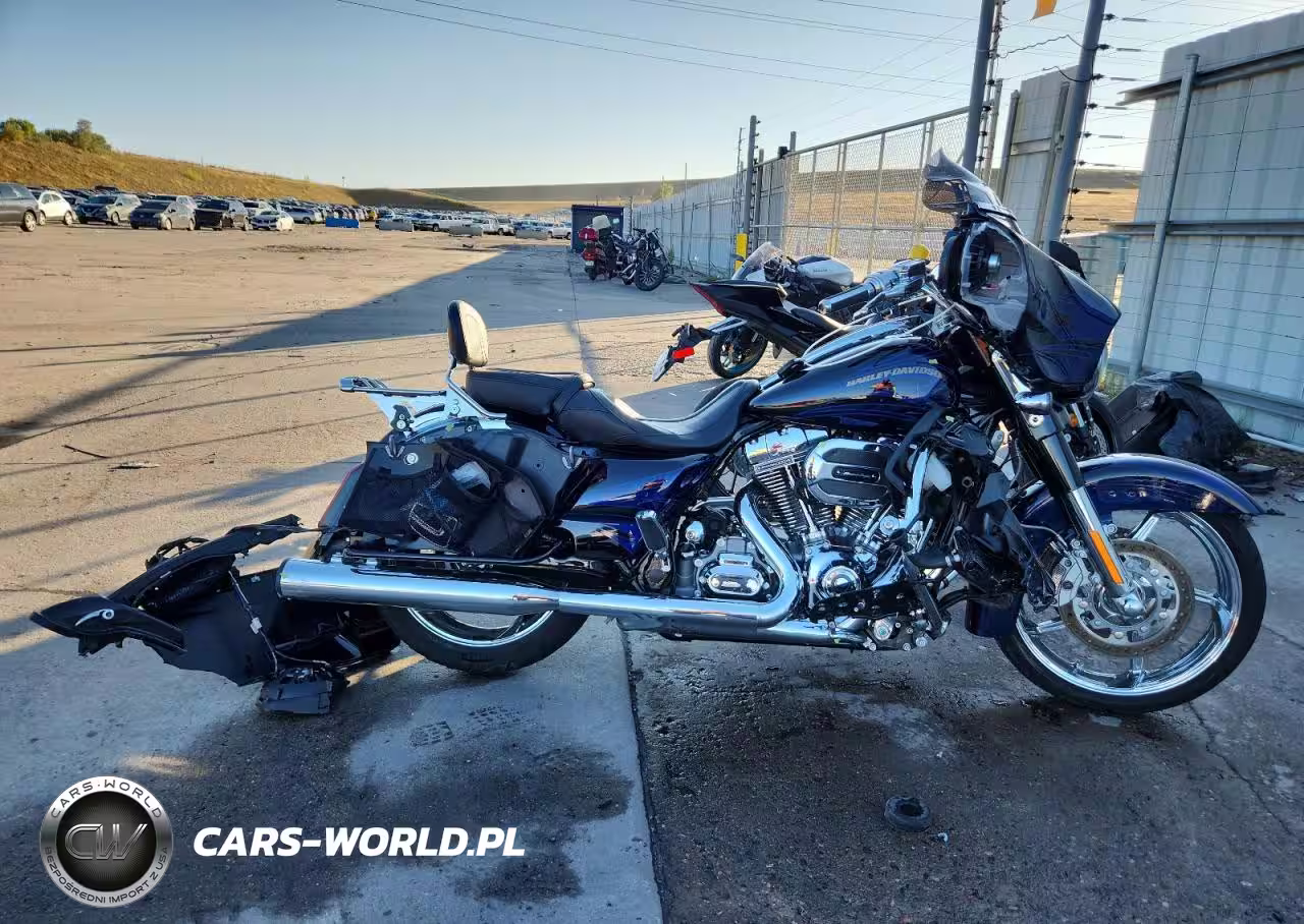 2016 Harley-Davidson Flhxse Cvo Street Glide