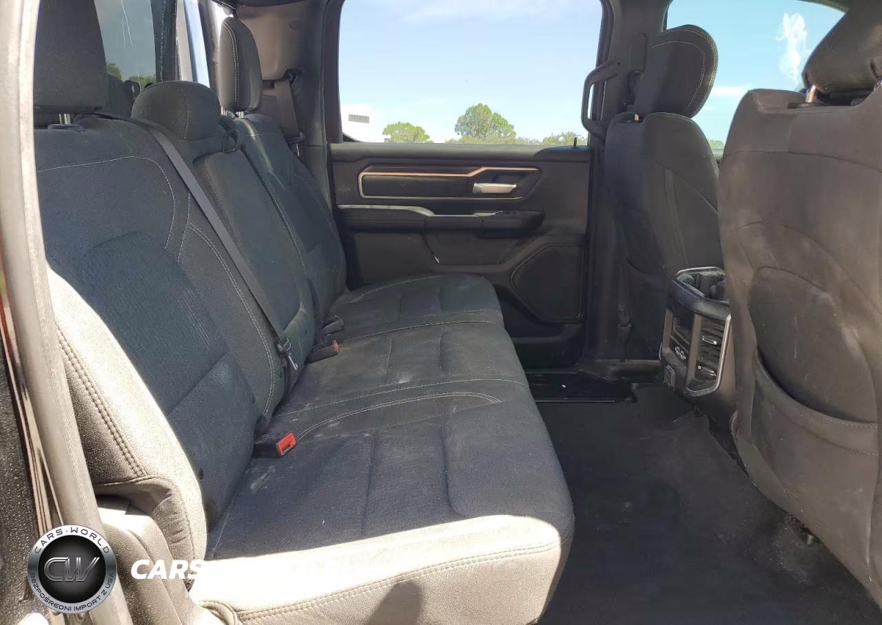 2019 Ram 1500 Big Horn VIN:1C6SRFMT1KN900991 - 10