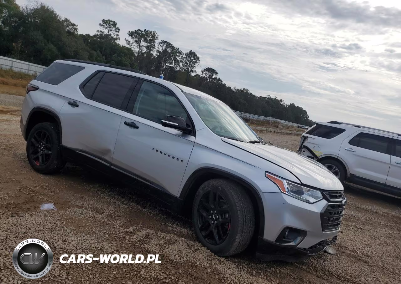 2020 Chevrolet Traverse Premier VIN:1GNERKKW5LJ285342 - 4