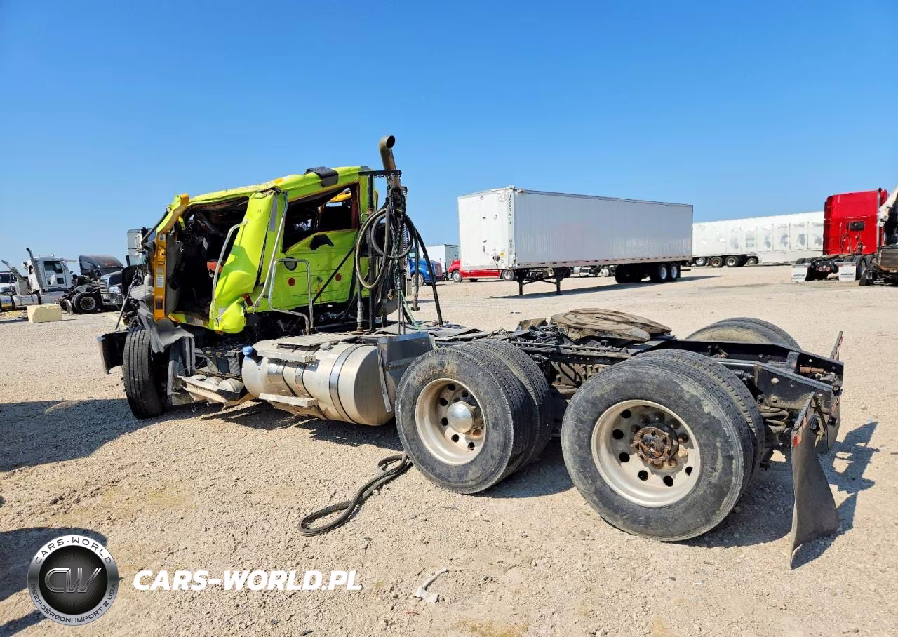 2016 Mack Cxu613 Semi Truck VIN:1M1AW09Y1GM053742 - 3