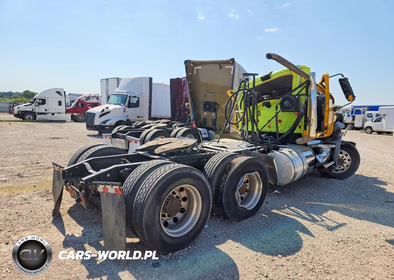 2016 Mack Cxu613 Semi Truck VIN:1M1AW09Y1GM053742 - 4