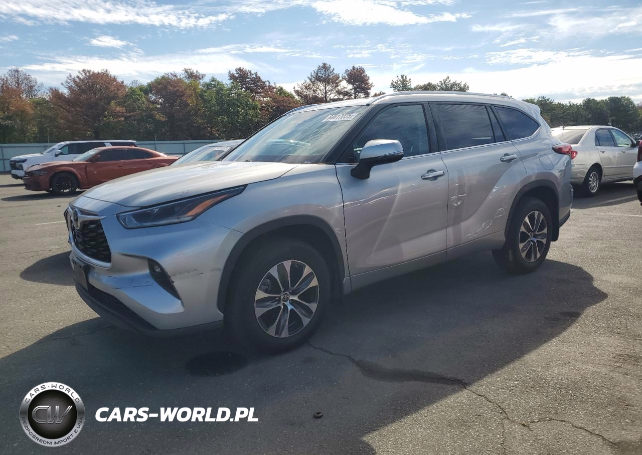 2021 Toyota Highlander Xle