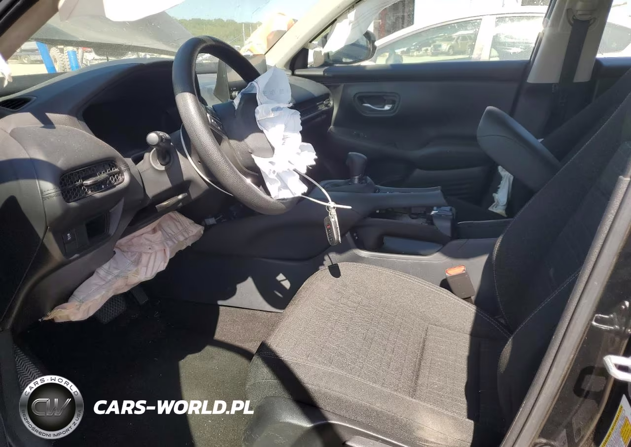 2025 Honda Hr-V Lx VIN:3CZRZ2H34SM767660 - 7