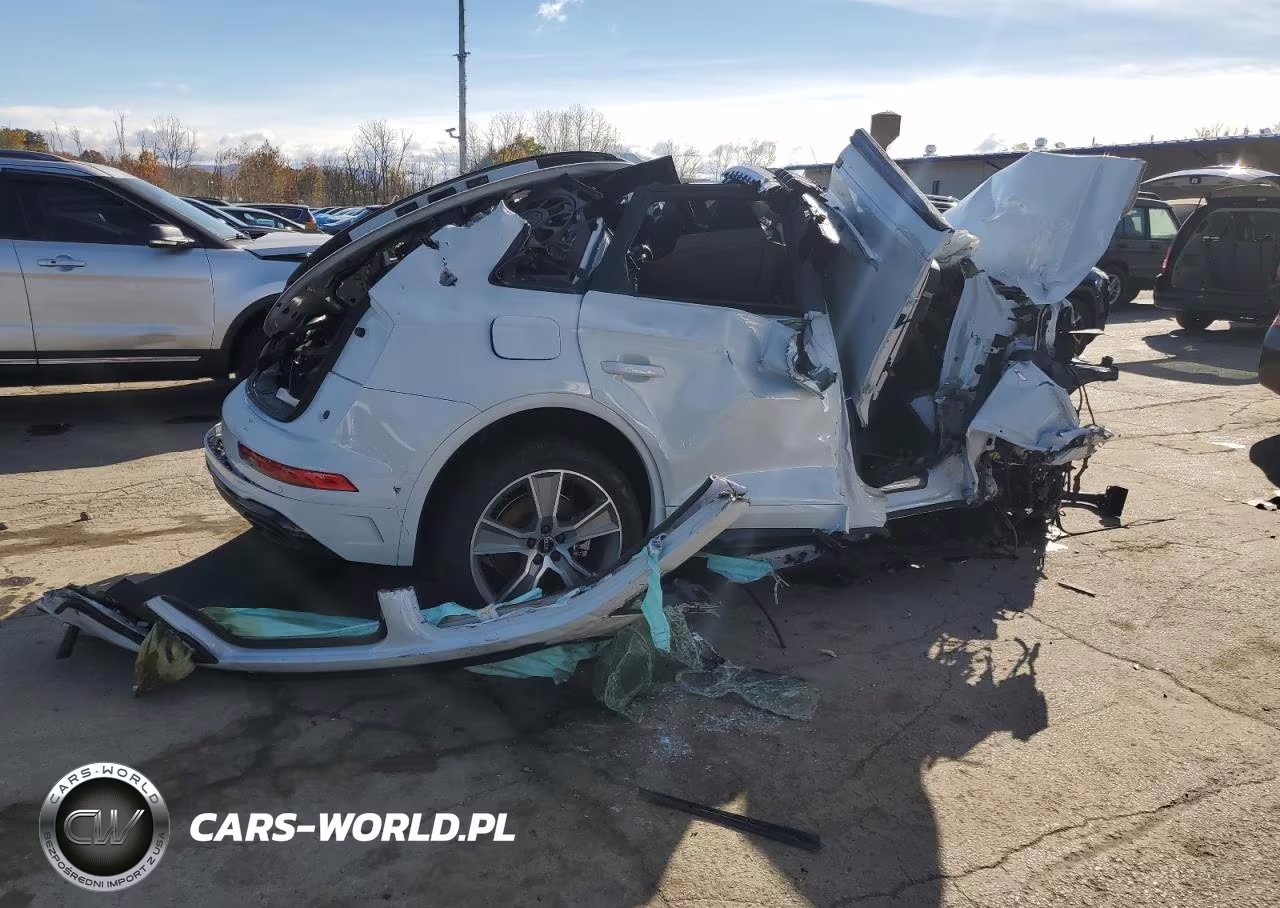 2025 Audi Q5 Premium 45 VIN:WA1GAAFY5S2052787 - 3