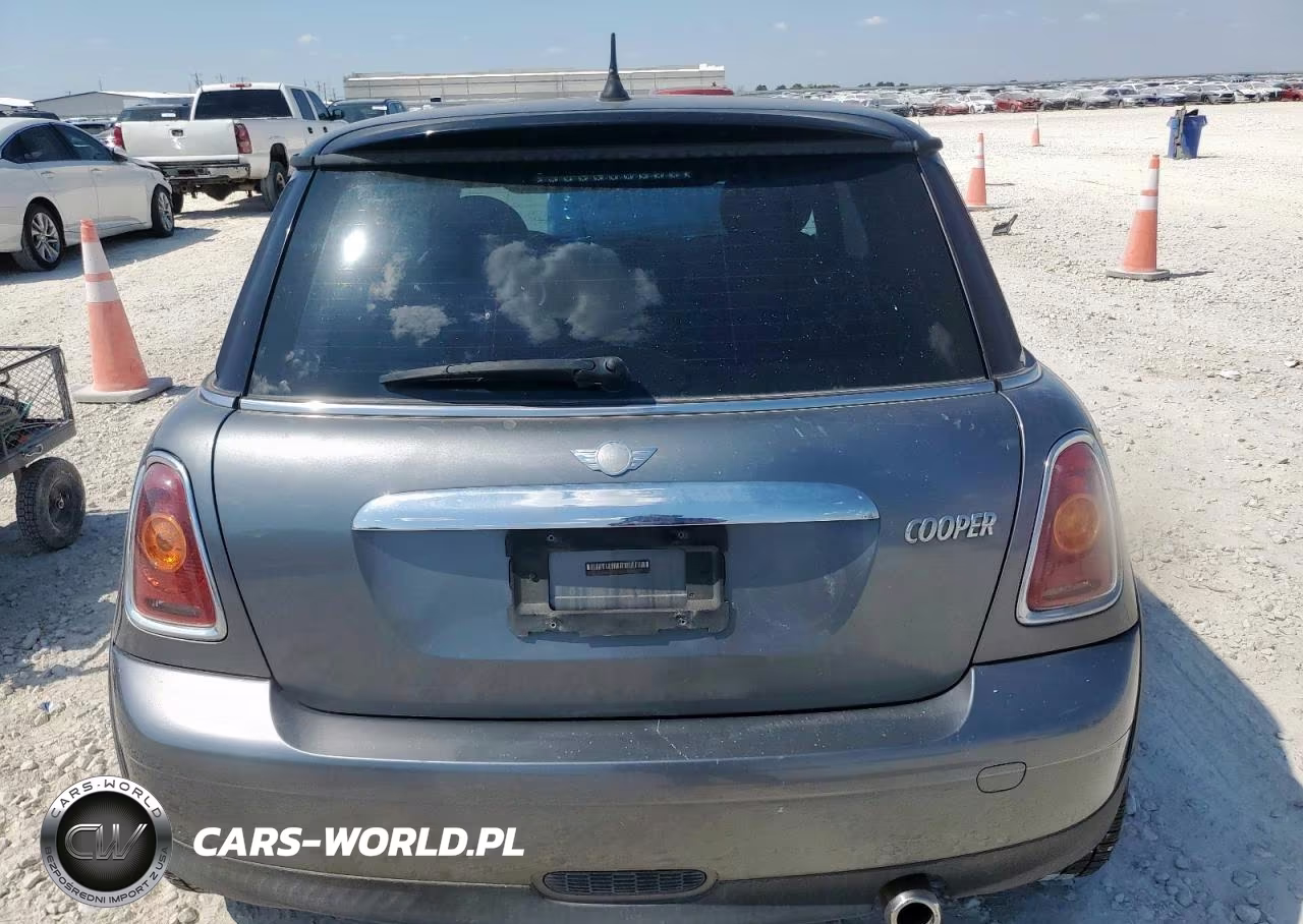 2010 Mini Cooper VIN:WMWMF3C53ATZ22963 - 6
