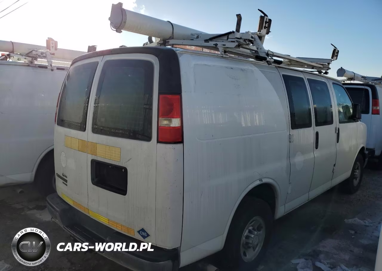 2014 Chev Express G2500 VIN:1GCWGFCB4E1134694 - 3