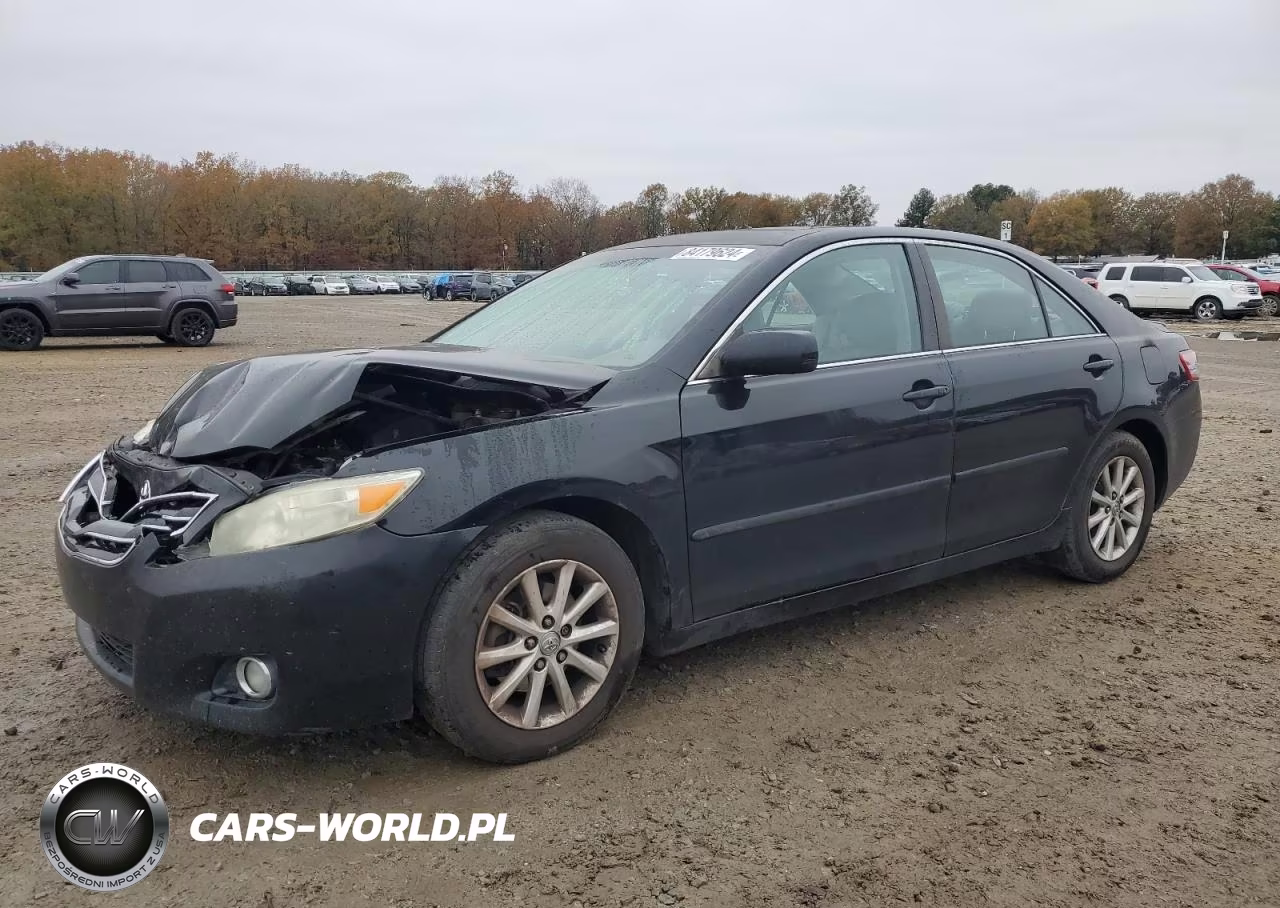 2010 Toyota Camry Se – zdjęcie 1 z 12