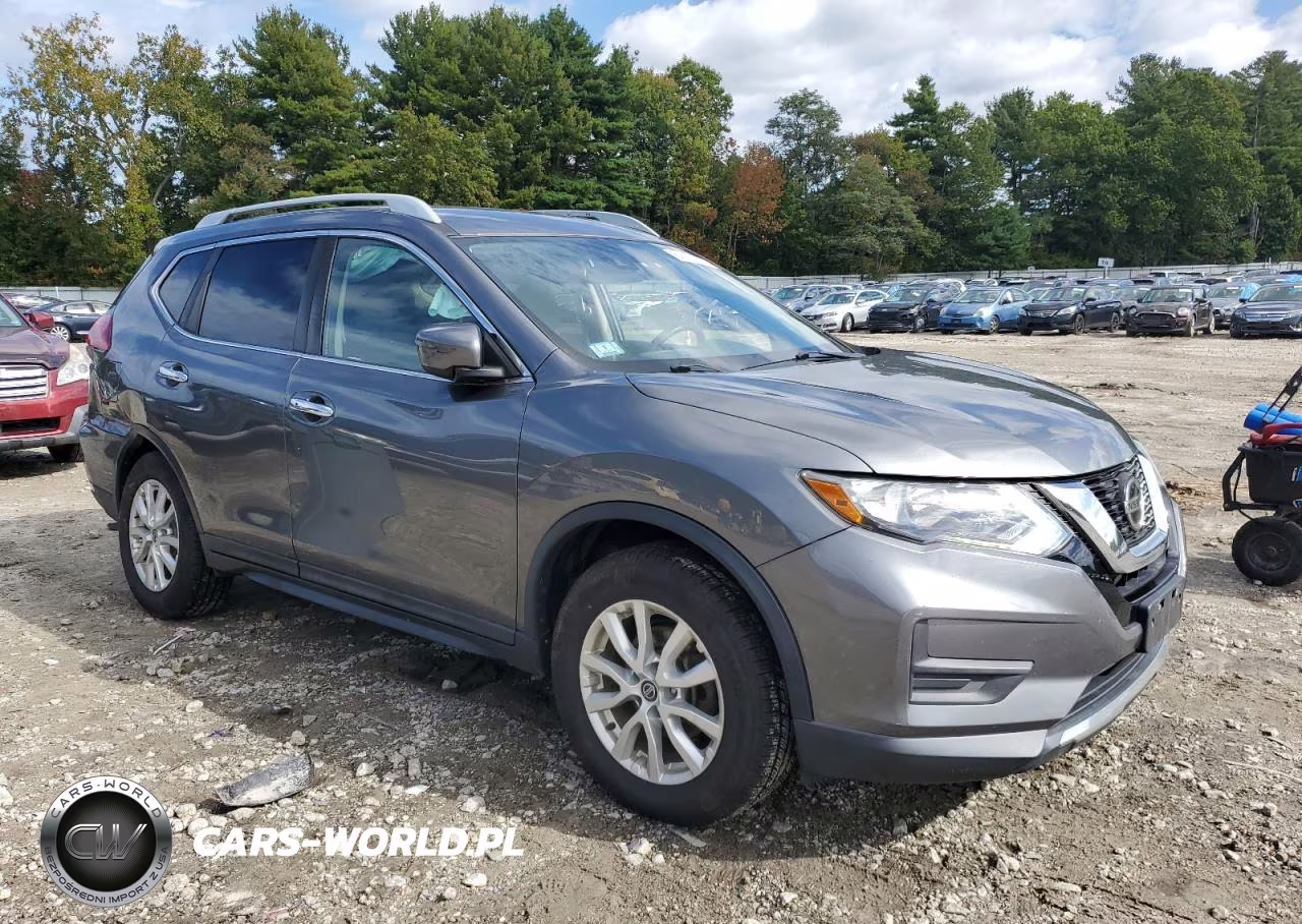 2019 Nissan Rogue S VIN:5N1AT2MV9KC733643 - 4