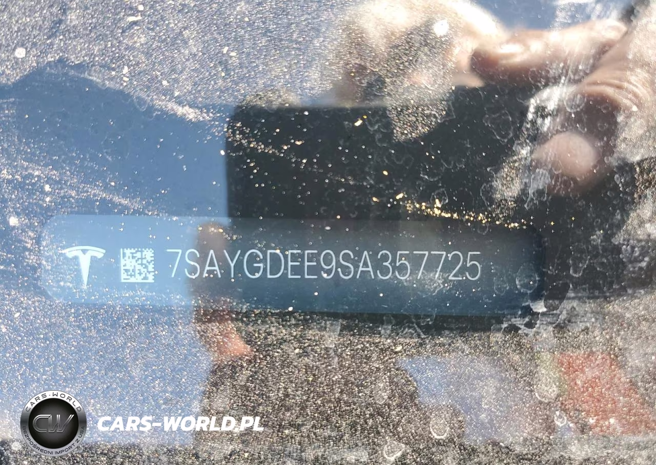 2025 Tesla Model Y VIN:7SAYGDEE9SA357725 - 12