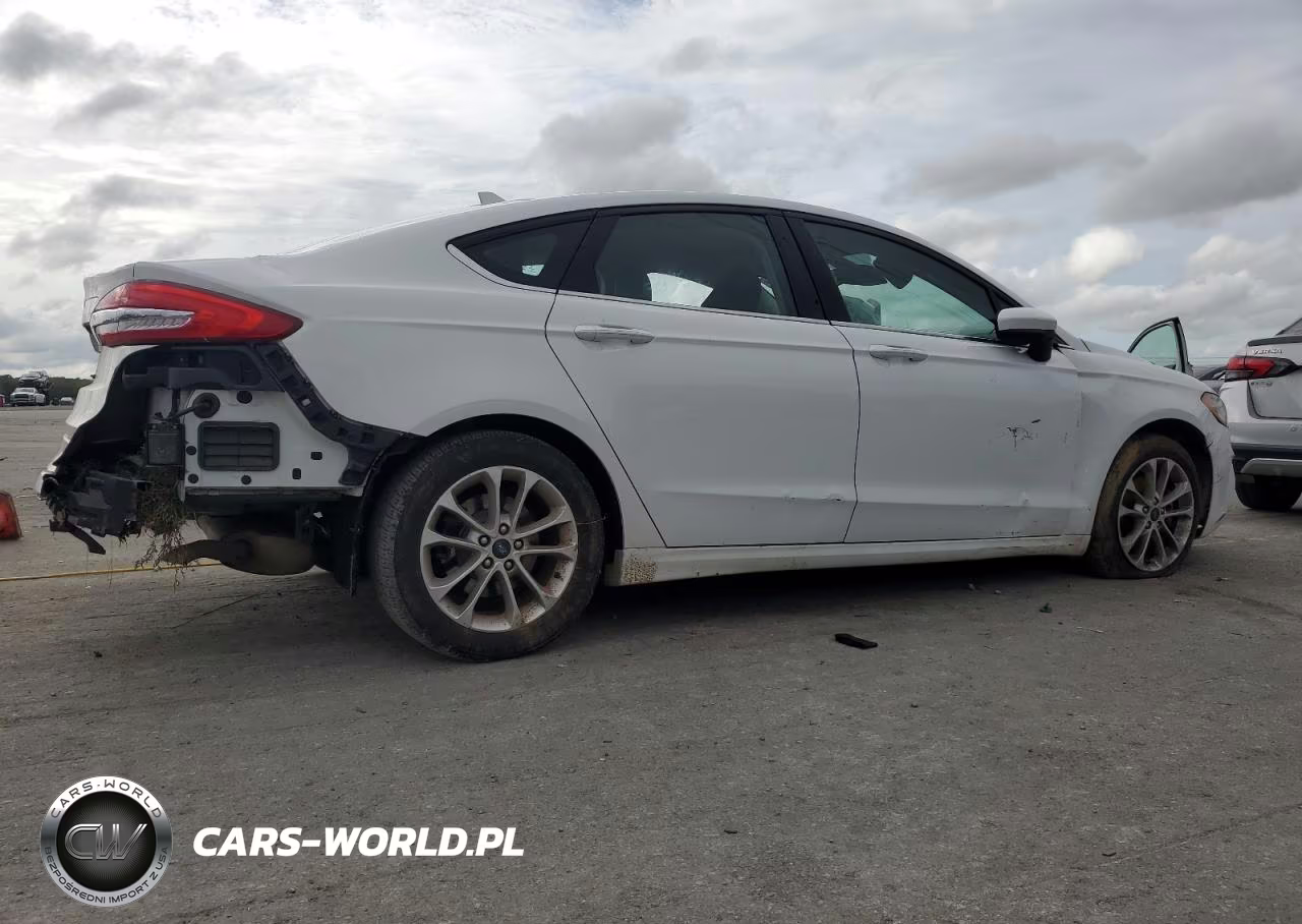 2020 Ford Fusion Se VIN:3FA6P0H78LR155638 - 3
