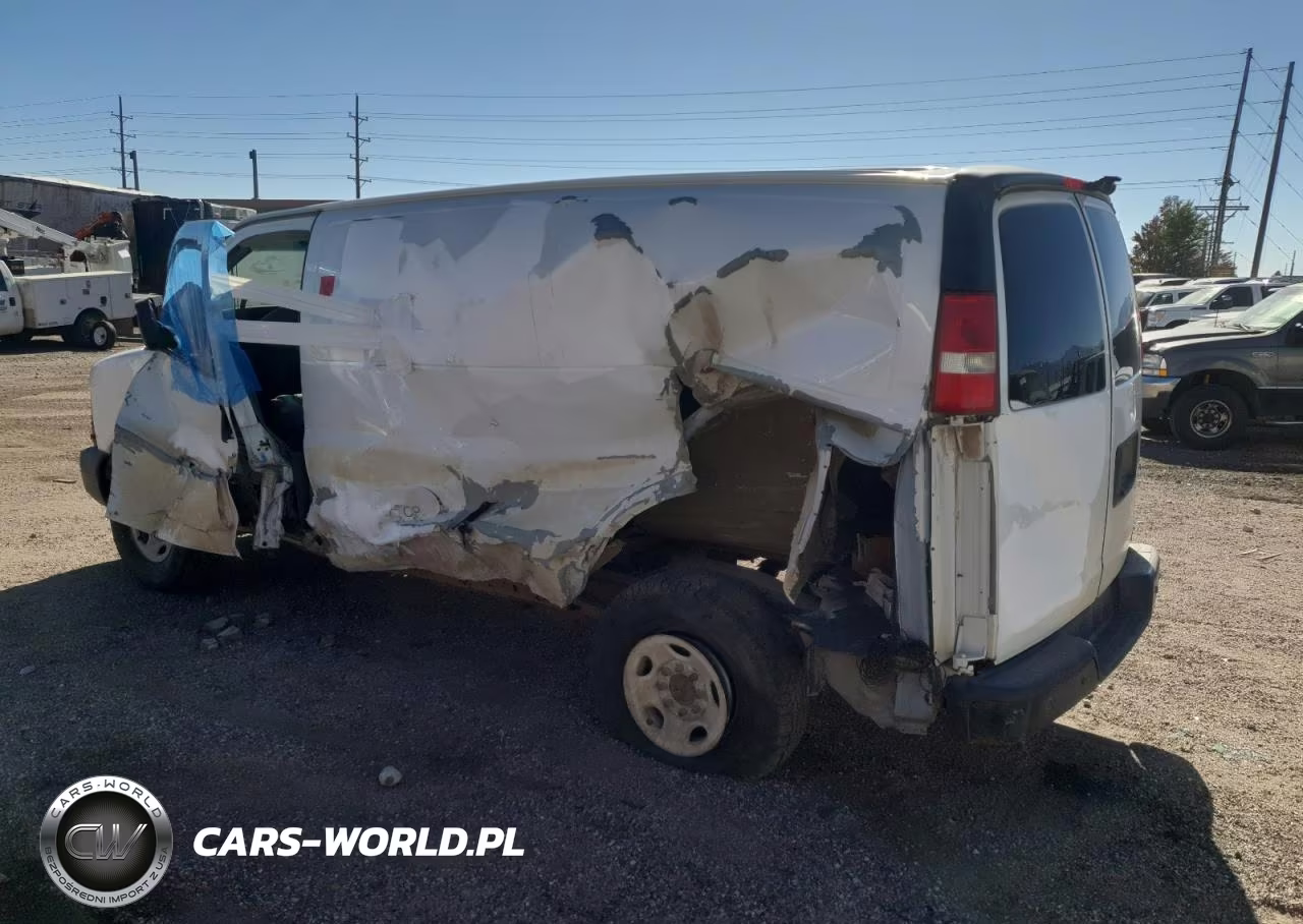 2015 Chevrolet Express 3500 Delivery Van VIN:1GCZGTCGXF1216129 - 2
