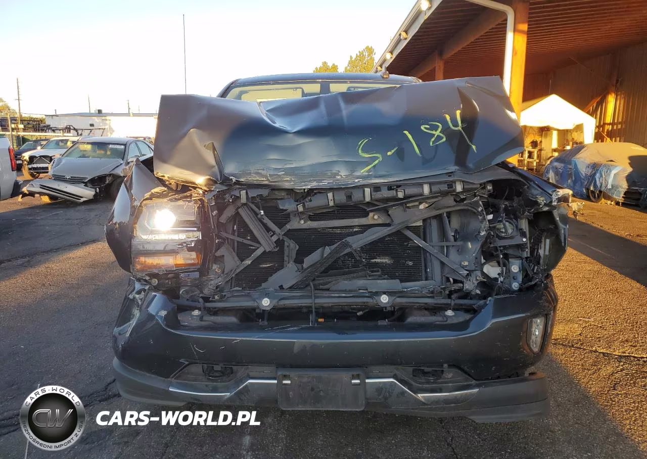 2018 Chevrolet Silverado K1500 Lt VIN:3GCUKREC3JG299046 - 5
