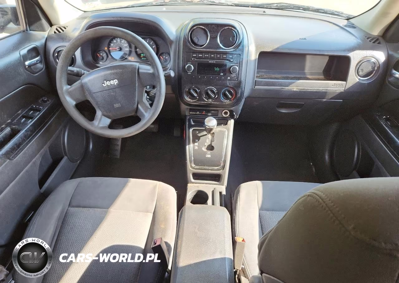 2009 Jeep Patriot Sport VIN:1J4FT28A39D124435 - 8