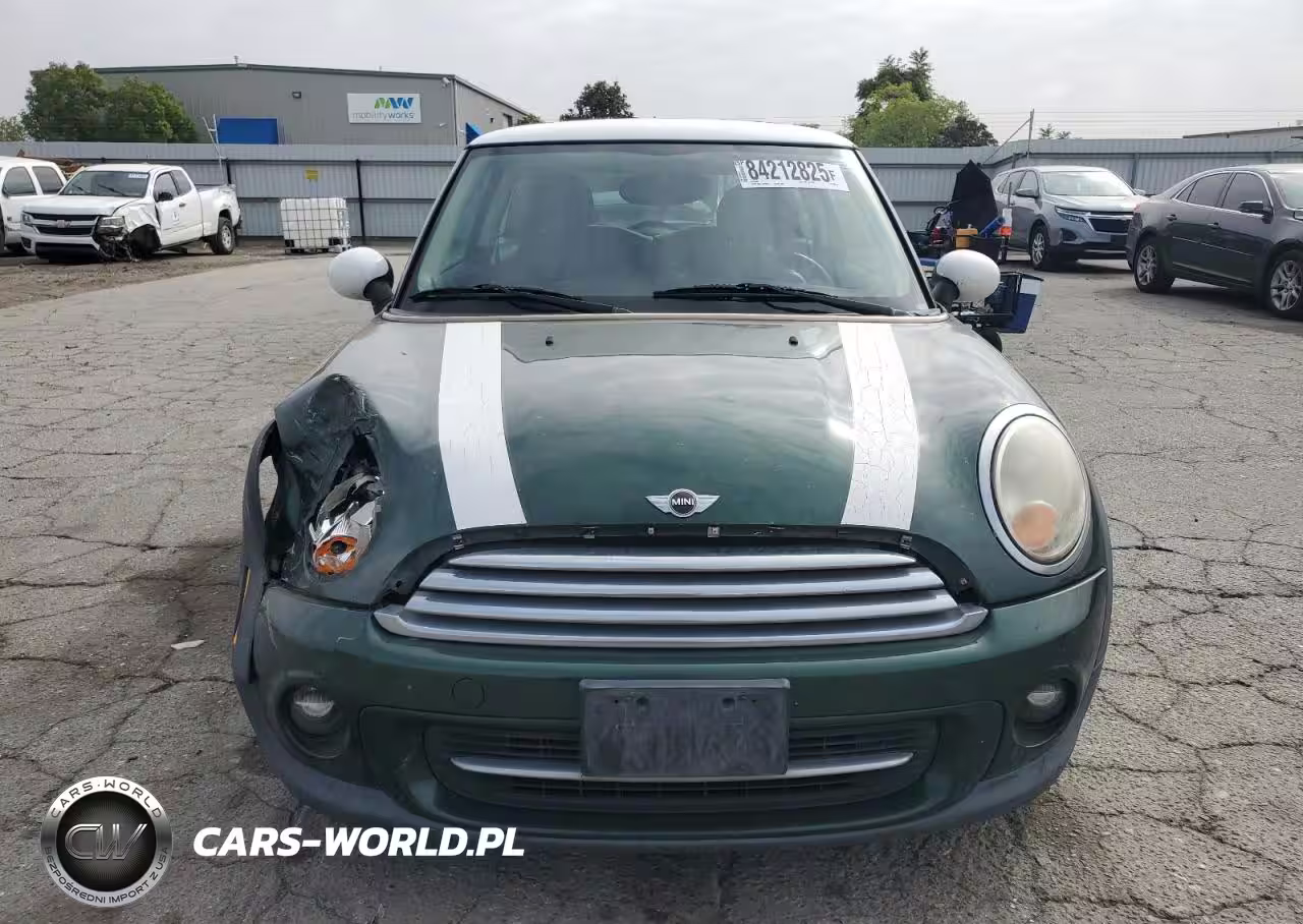 2011 Mini Cooper VIN:WMWSU3C58BT093192 - 5