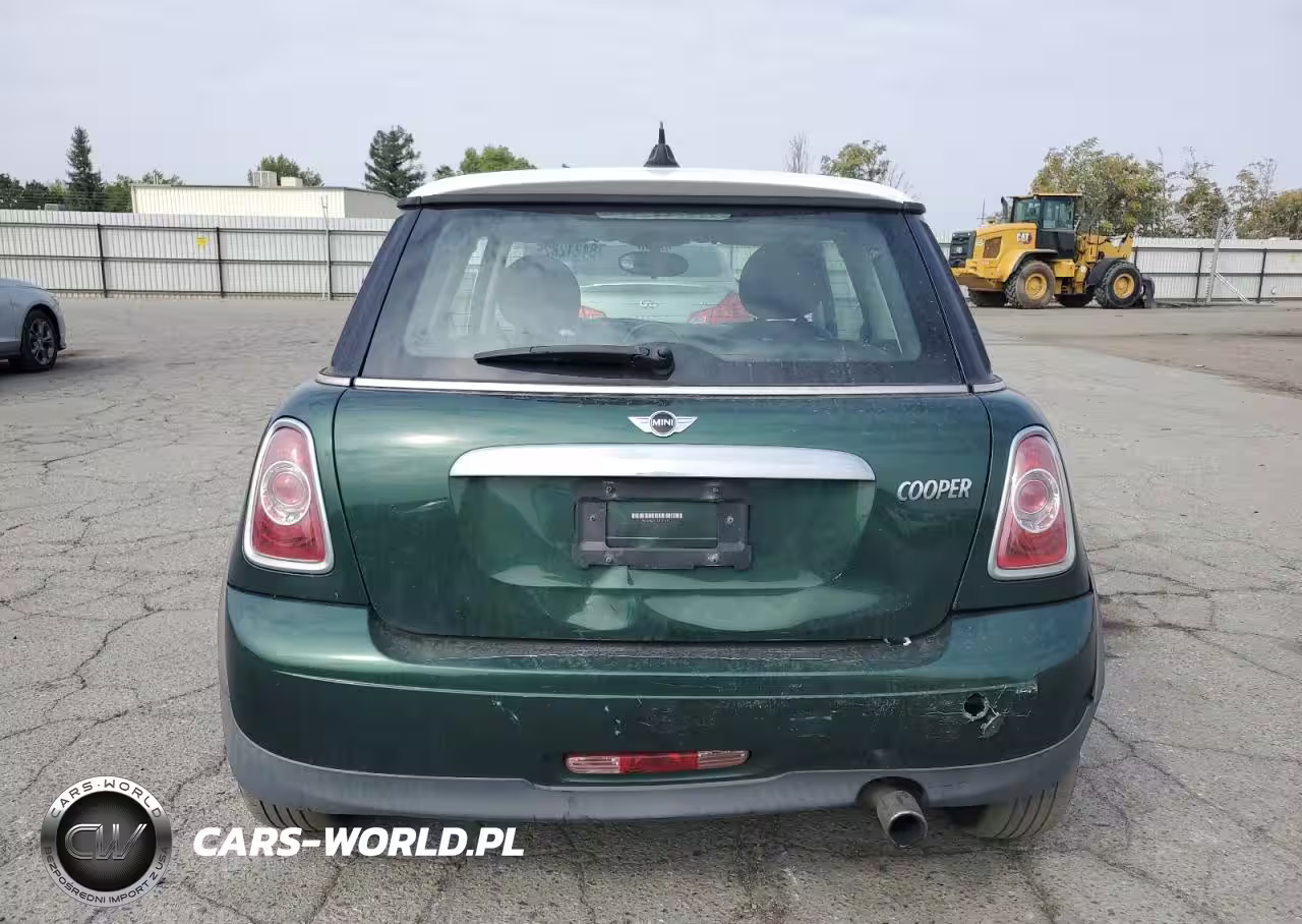 2011 Mini Cooper VIN:WMWSU3C58BT093192 - 6