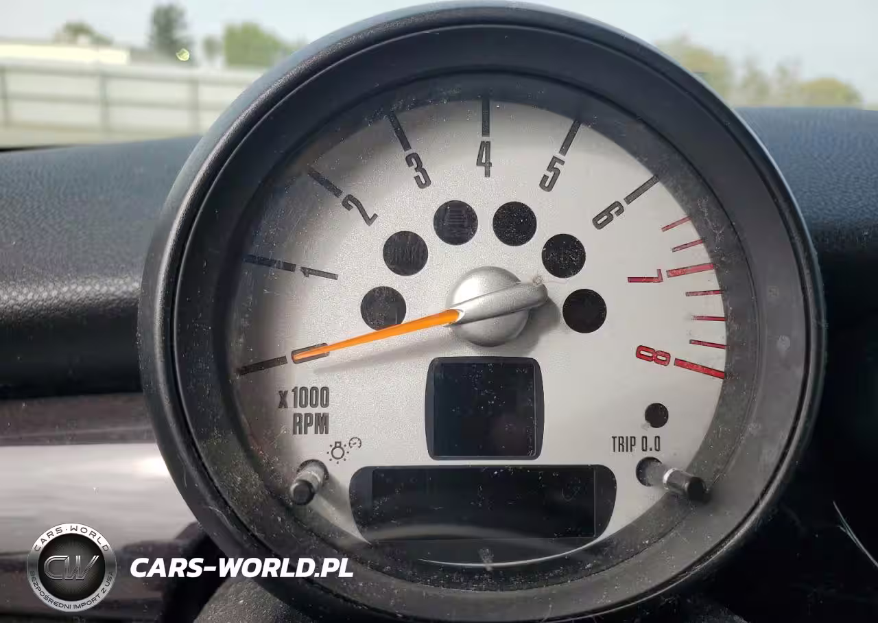 2011 Mini Cooper VIN:WMWSU3C58BT093192 - 9