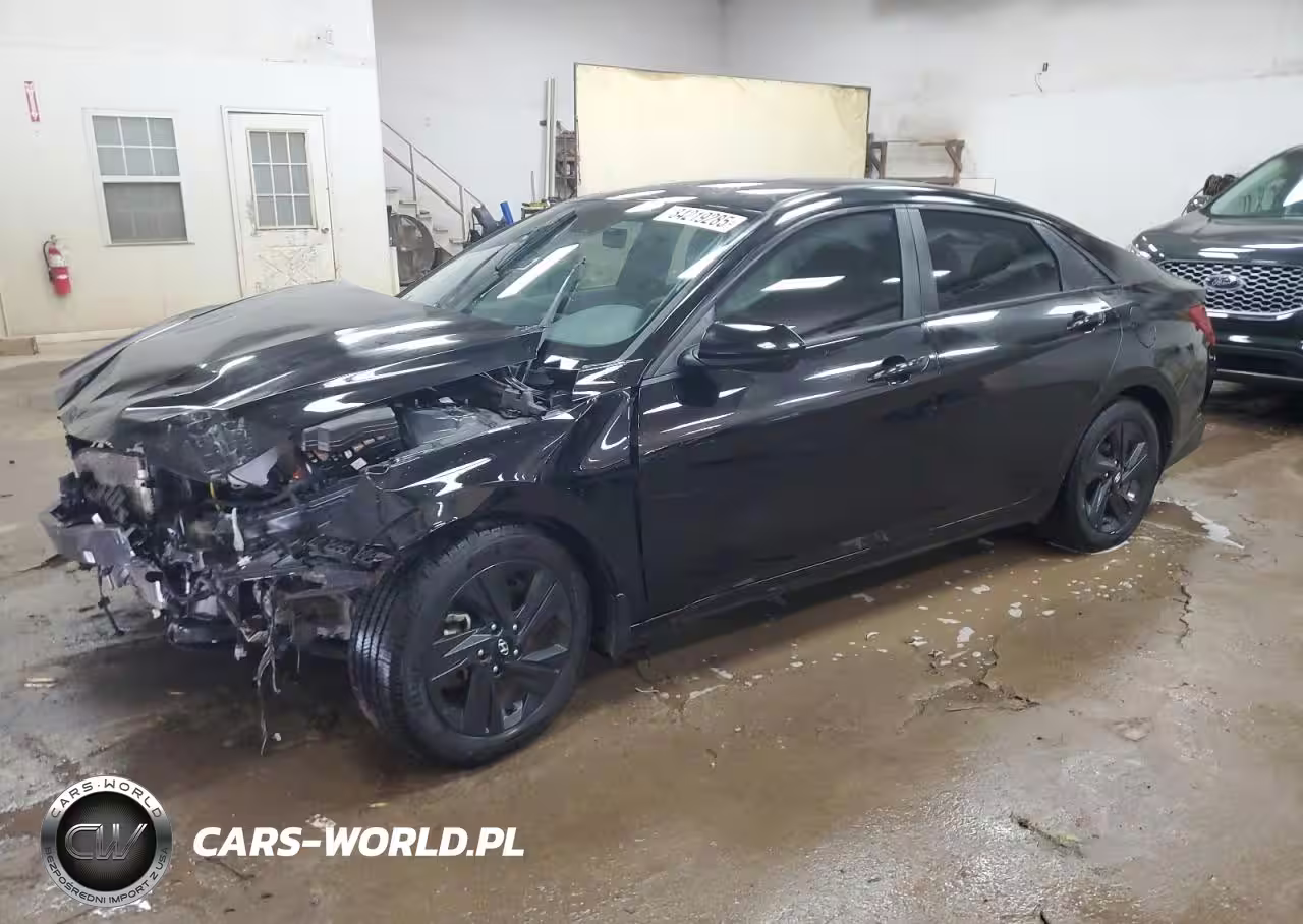 2023 Hyundai Elantra Blue