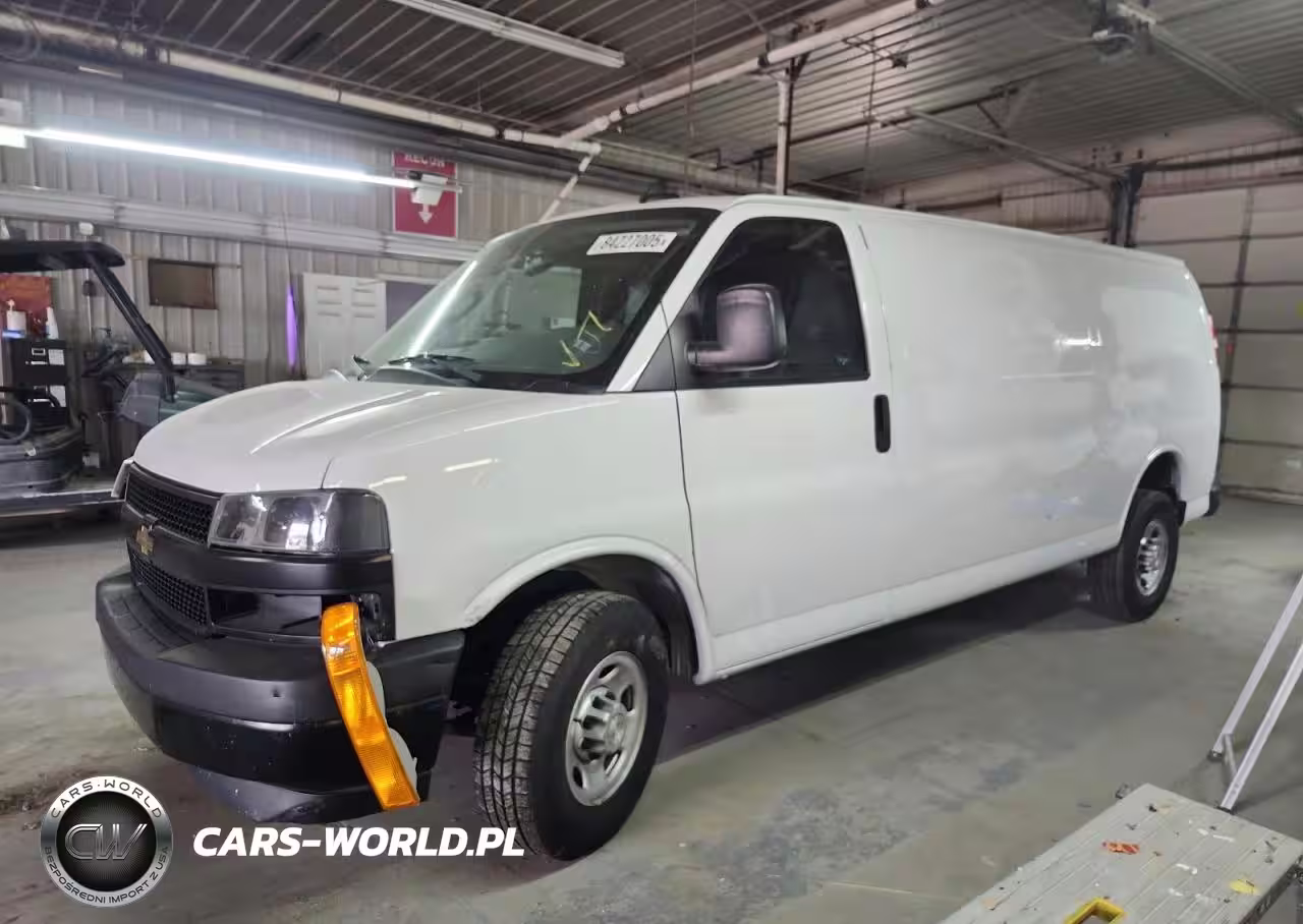 2021 Chevrolet Express G2500