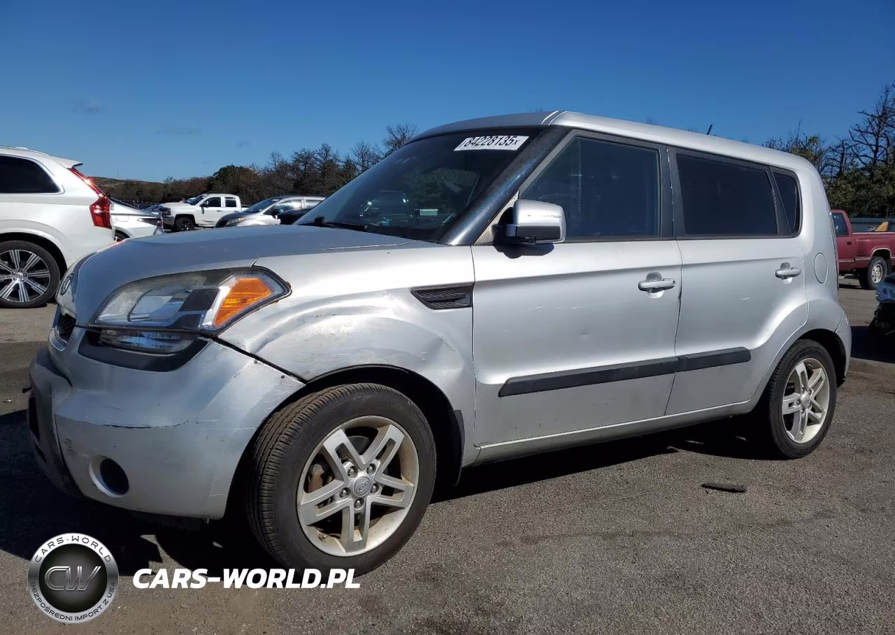 2011 Kia Soul + VIN:KNDJT2A26B7705452 - 1