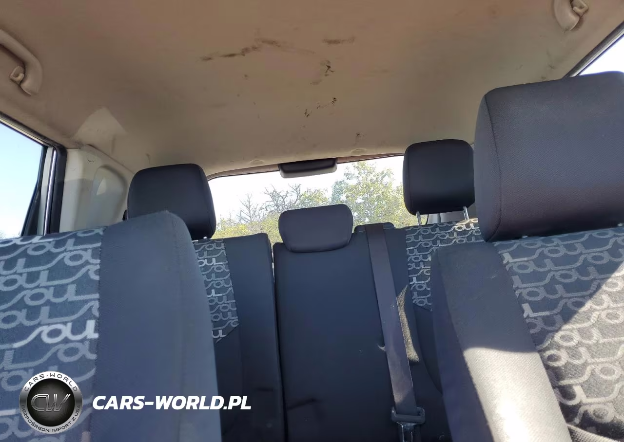 2011 Kia Soul + VIN:KNDJT2A26B7705452 - 10