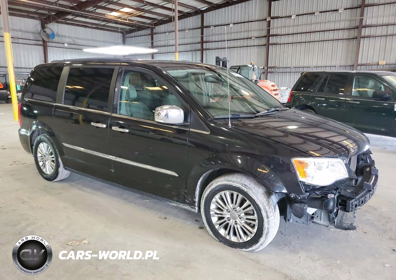2015 Chrysler Town & Country Touring L VIN:2C4RC1CGXFR573709 - 4