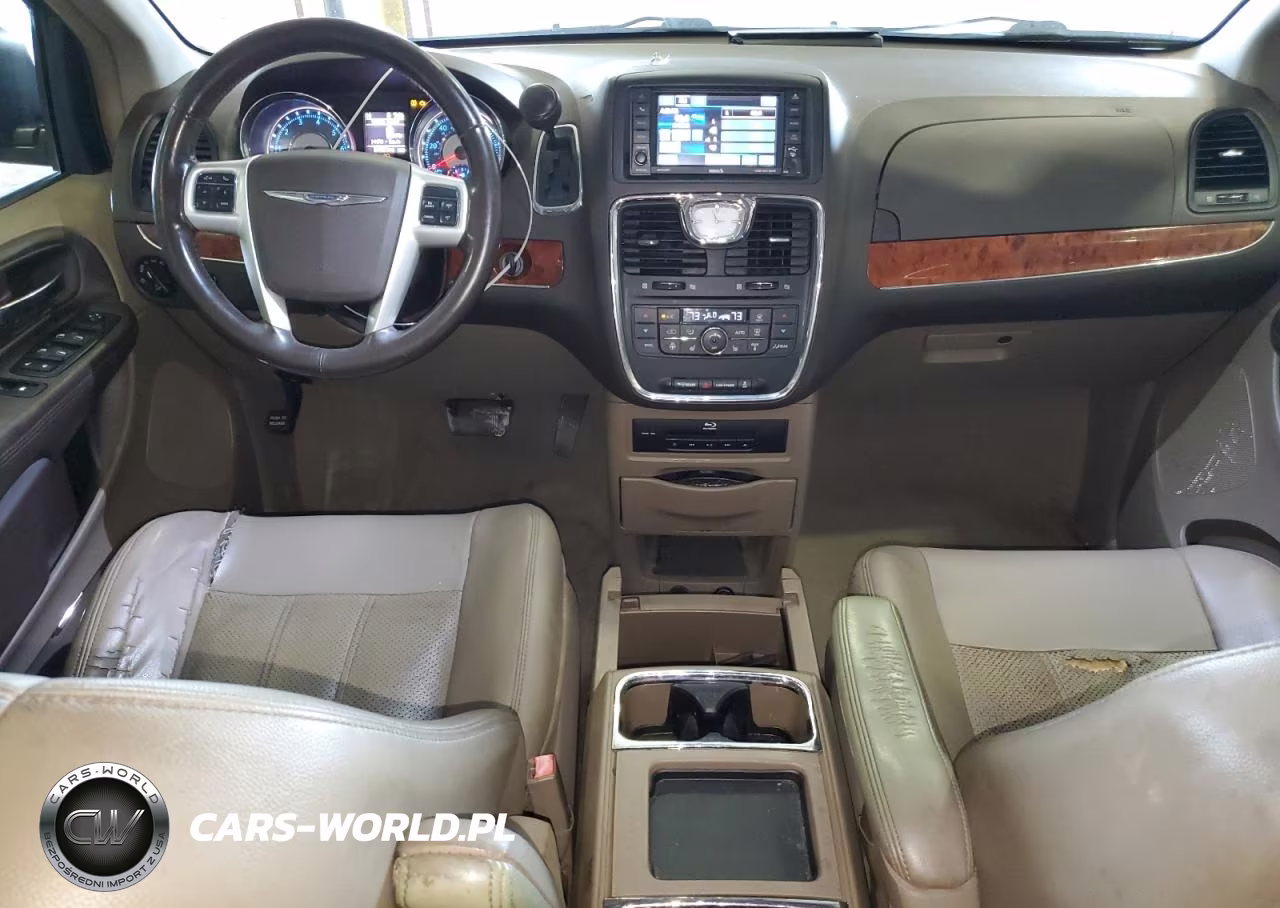 2015 Chrysler Town & Country Touring L VIN:2C4RC1CGXFR573709 - 8