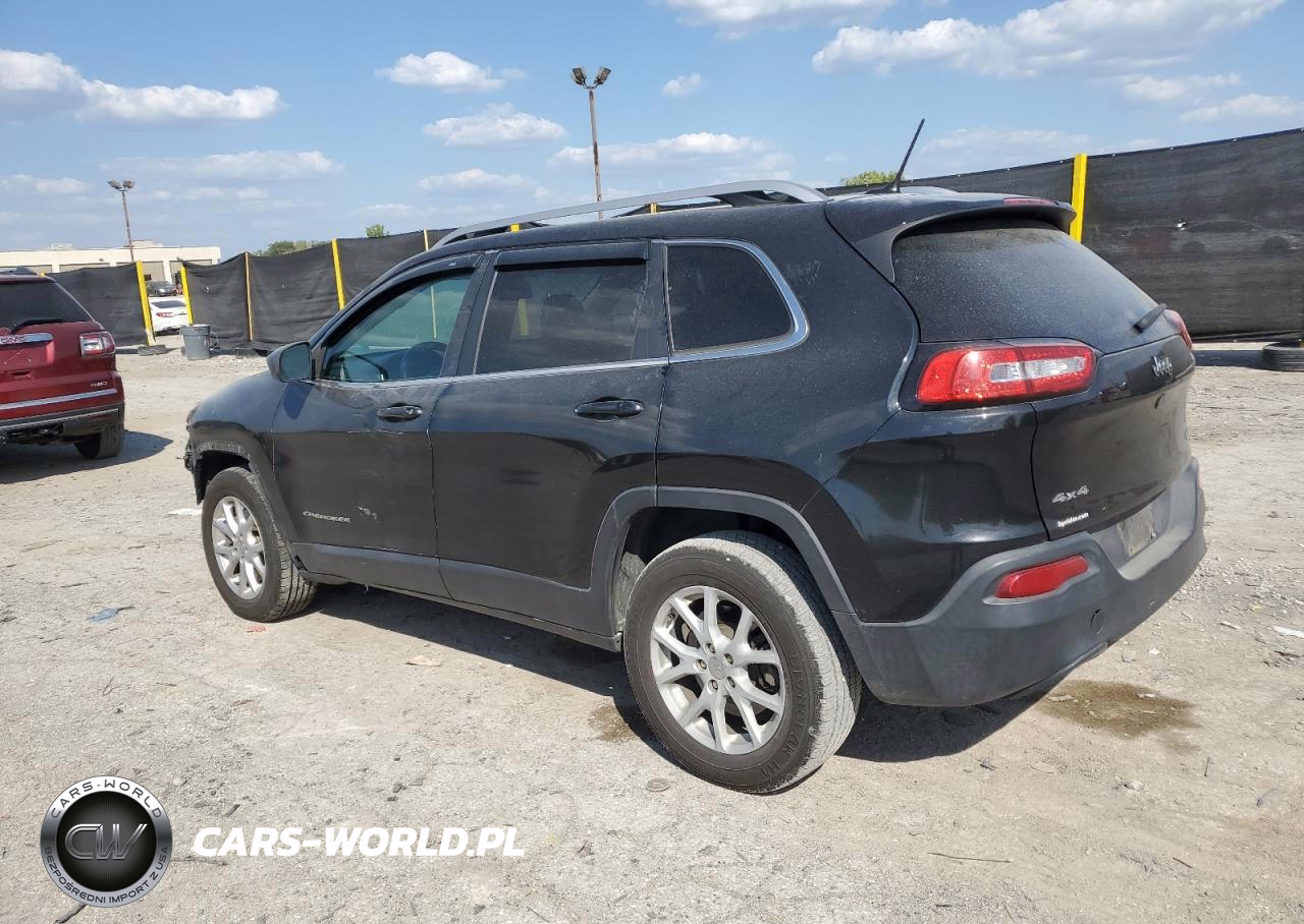 2015 Jeep Cherokee Latitude VIN:1C4PJMCS3FW755570 - 2