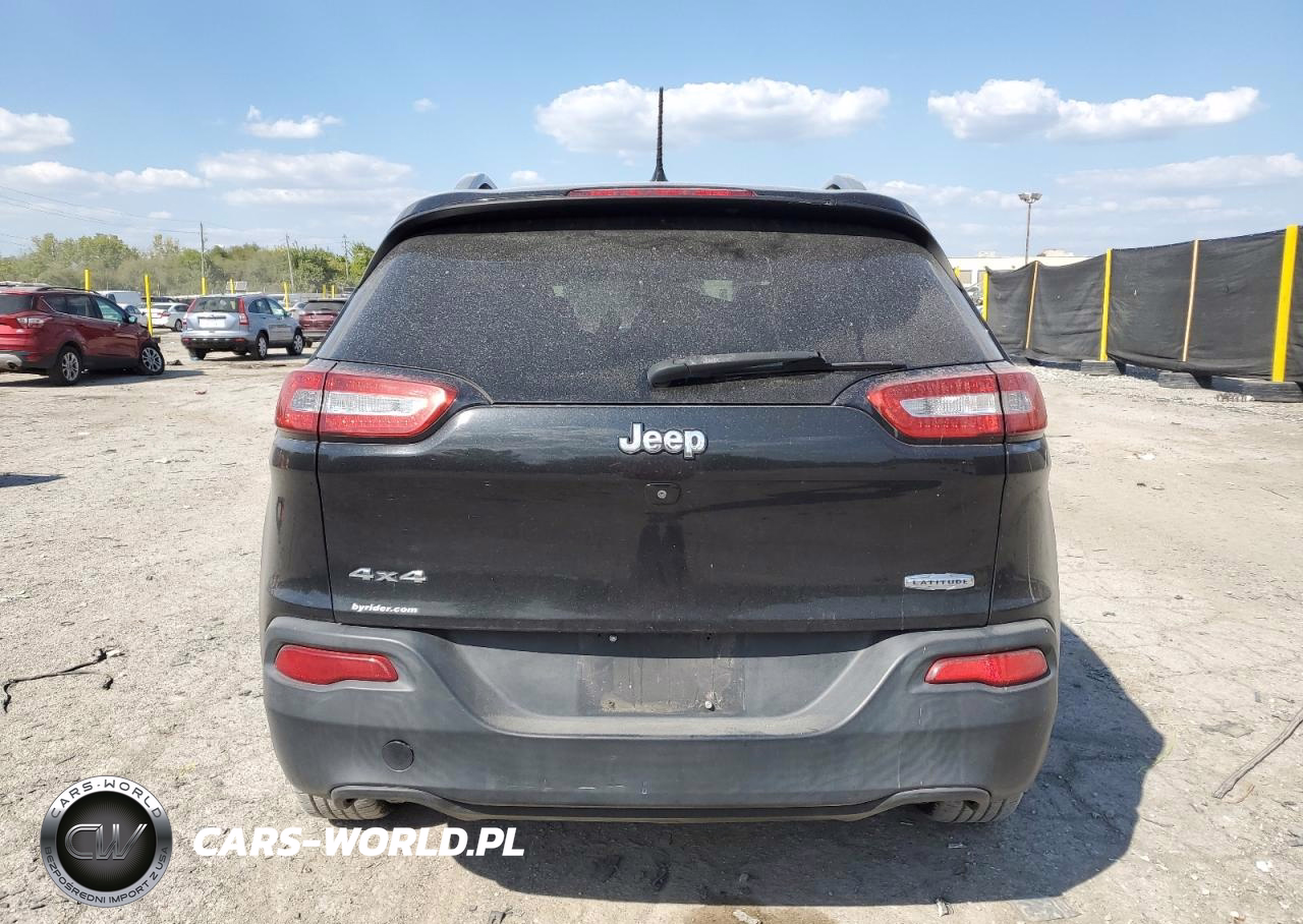 2015 Jeep Cherokee Latitude VIN:1C4PJMCS3FW755570 - 6