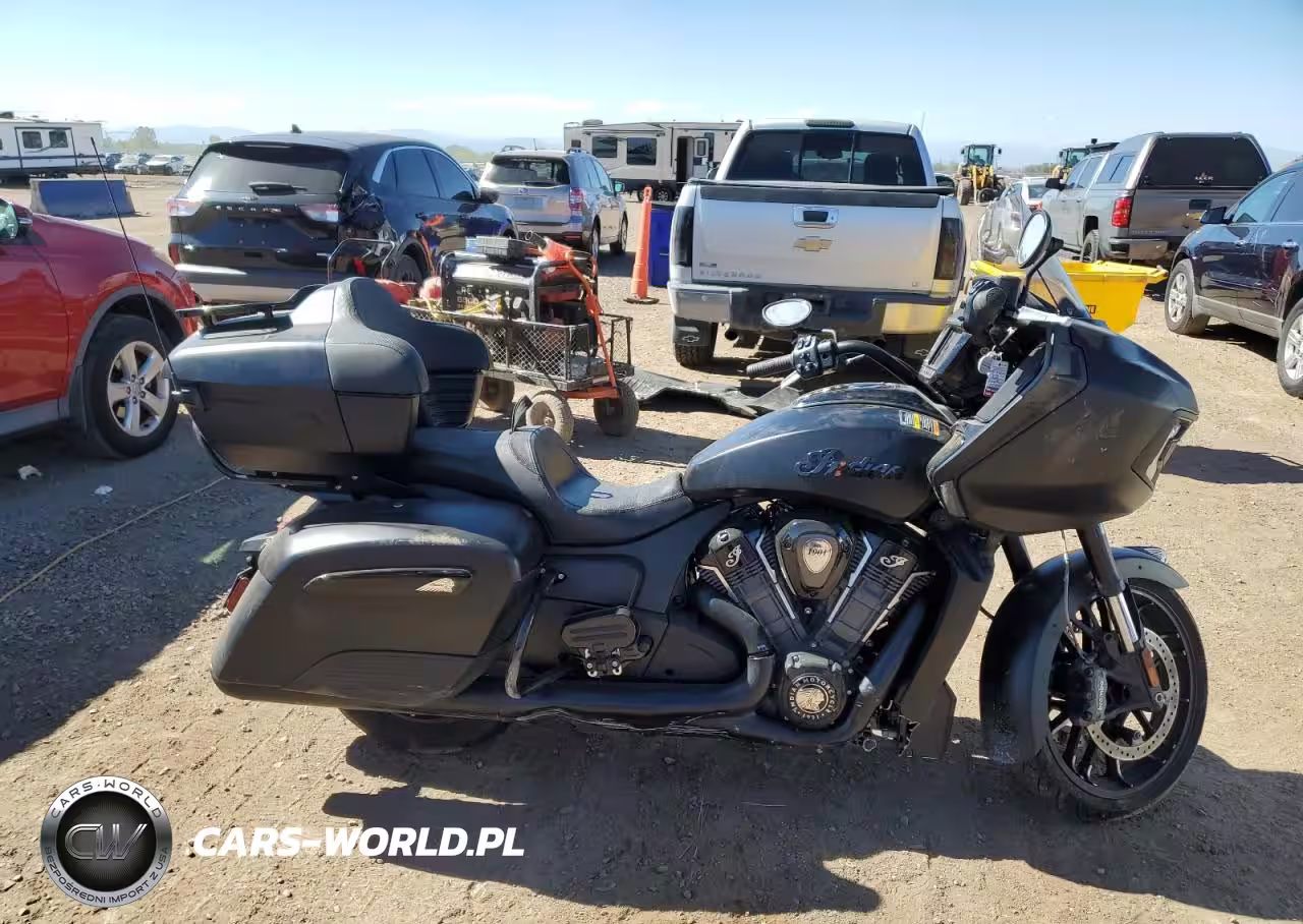 2022 Indian Motorcycle Co. Pursuit Dark Horse